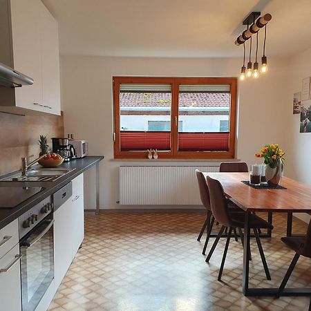 Lechufer, 80M2, Haushaelfte Mit Privatem Eingang, Kaminofen, Terrasse, Garten Pinswang Exterior photo