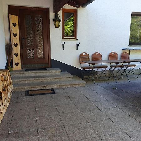 Lechufer, 80M2, Haushaelfte Mit Privatem Eingang, Kaminofen, Terrasse, Garten Pinswang Exterior photo